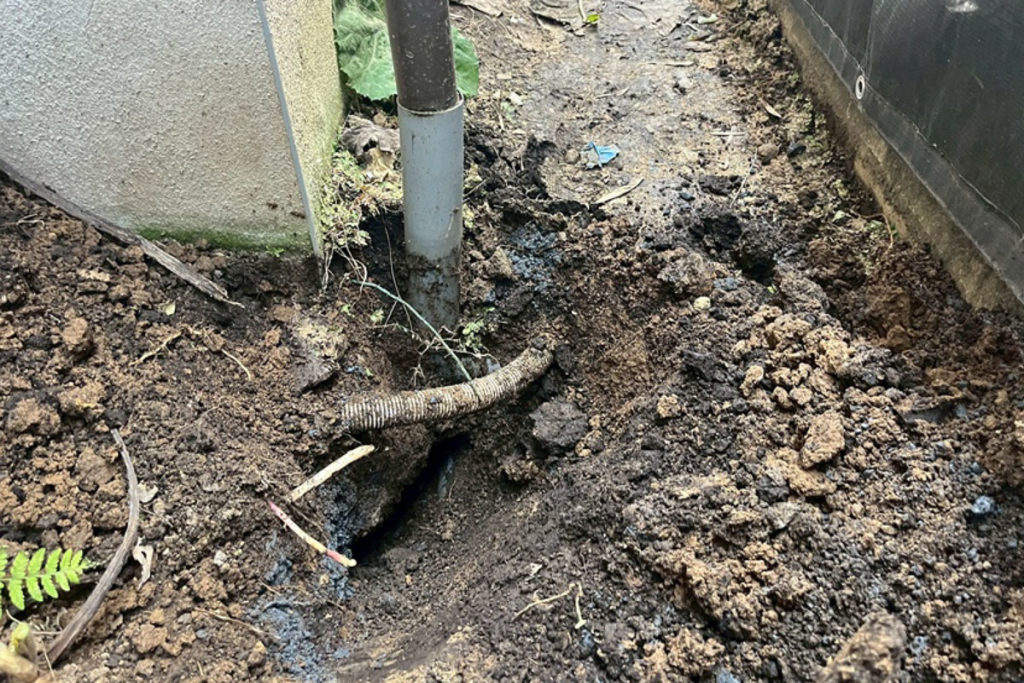 地盤空洞化穴埋め隙間充填（神奈川県横浜市）