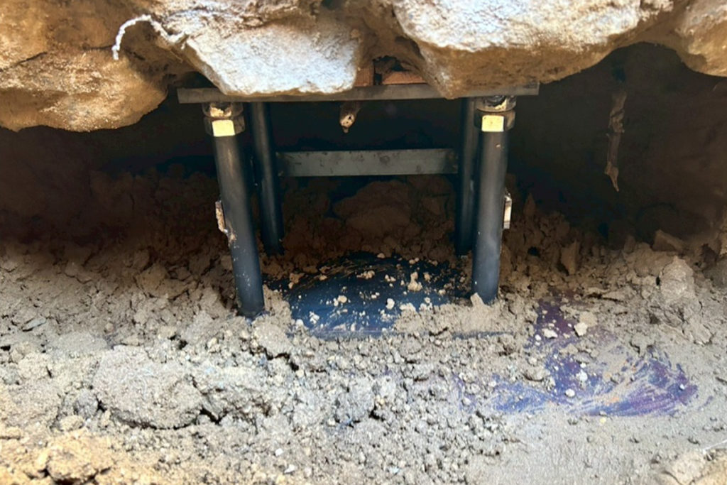 沈下修正工事掘削作業（石川県羽咋市）