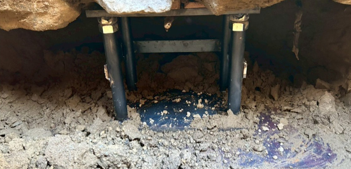 沈下修正工事掘削作業（石川県羽咋市）