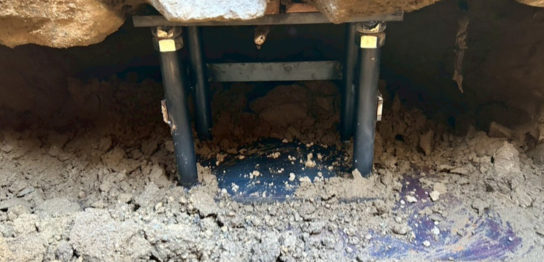 沈下修正工事掘削作業（石川県羽咋市）