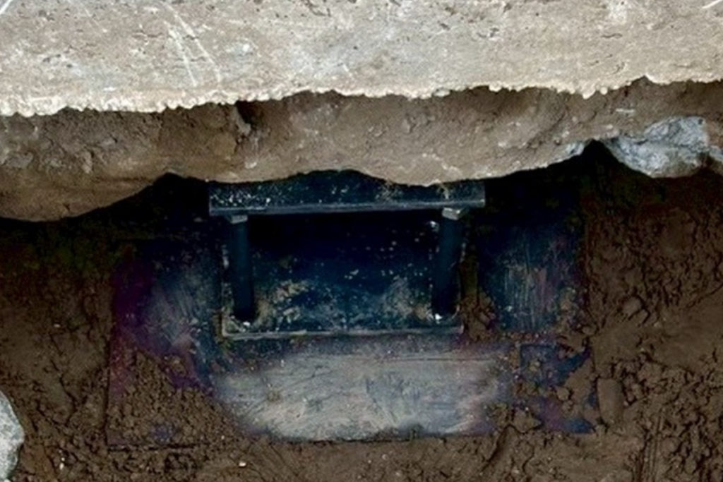 沈下修正工事ジャッキアップ（石川県羽咋市）