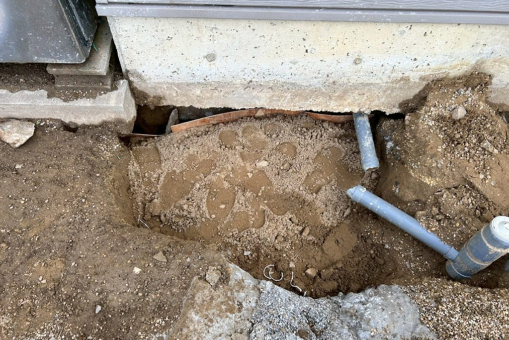 沈下修正工事隙間充填（石川県羽咋市）