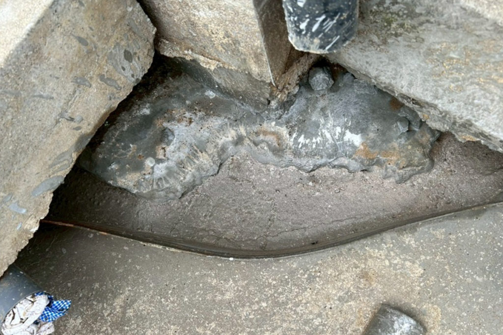 沈下修正工事隙間充填（石川県羽咋市）