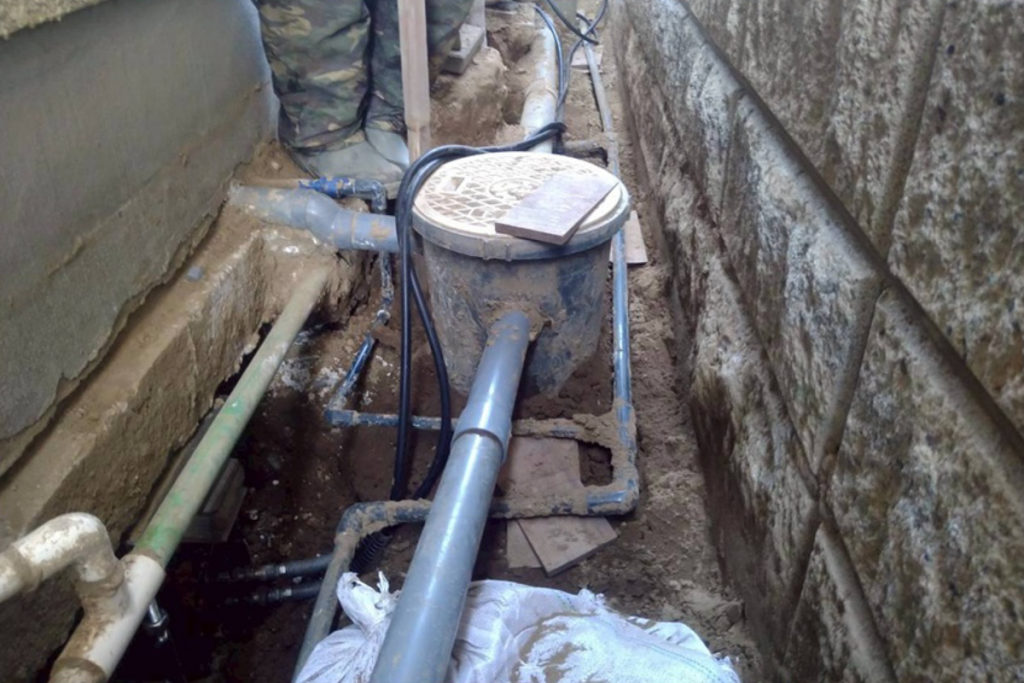 沈下修正工事(千葉県市川市)