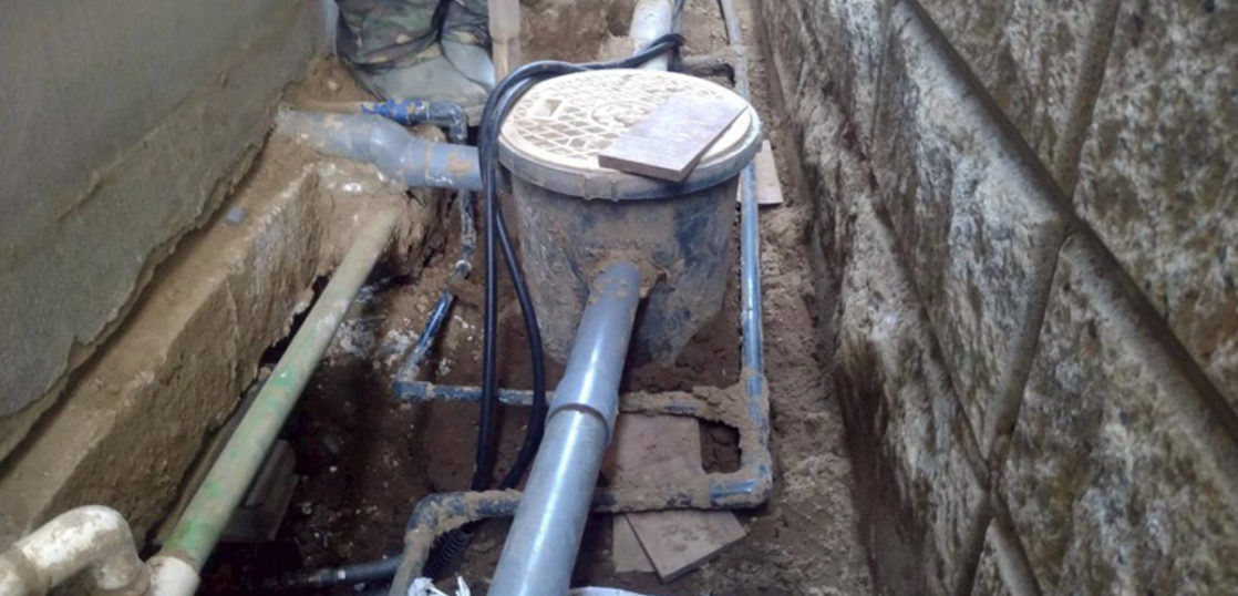 沈下修正工事（千葉県市川市）